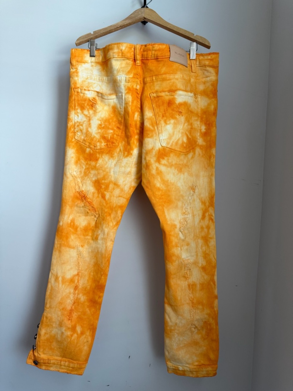 Valabasas Yellow Orange Tie Dye Skinny Jeans Distressed Button Hem Size 38 NWOT - Picture 8 of 10